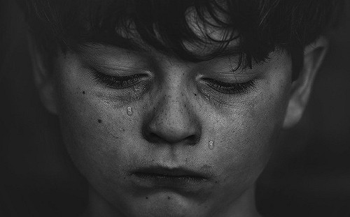 虐兒案觸發集體歇斯底里　沈富雄嘆：社會及家庭結構崩解