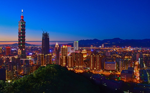 大陸人遊台…苦嘆「台人住得差」遭譏：民主自由你有嗎？