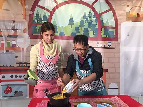 毛寶貝過春節加菜   新北籲飼主注意勿傷健康