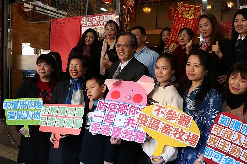 關懷陸配以行動表示　陳明通年前赴離島拜訪陸配