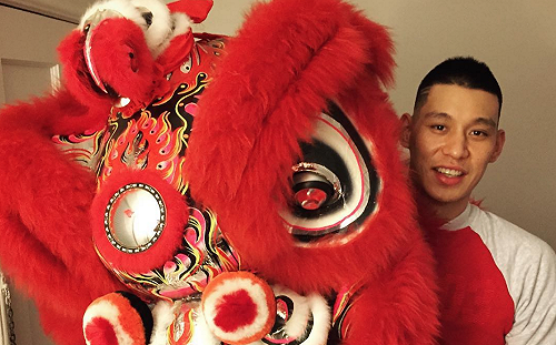 林來瘋7周年！林書豪耍獅頭祝賀新年快樂