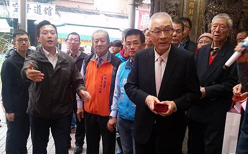 吳敦義走春拜廟 是否競逐大位？這樣說……