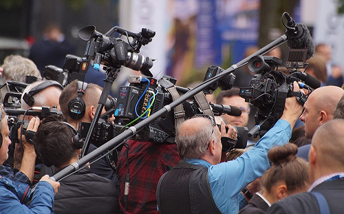 大家在玩我在忙  過年也不得閒的超辛苦職業