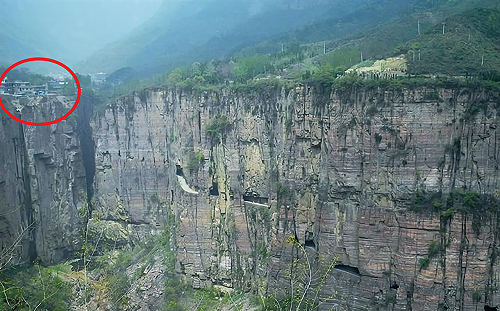 世界上最危險的村莊之一　「天塹之村」遺世獨立六百年