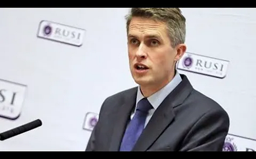 航母到南海巡弋！英首相與閣員不同調？中媒嗆：1小時內擊沉