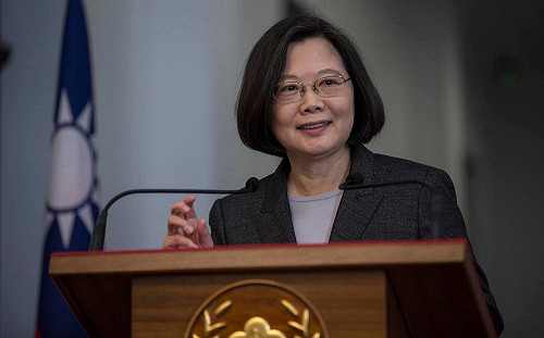 嘉中教師考題污辱總統  在美國恐遭停職調查