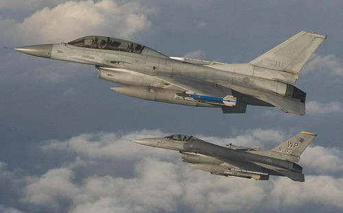 南韓KF-16戰機黃海墜毀  2飛行員逃生獲救