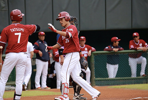 日職／王溢正震撼教育　田中和基首局首打席首球全壘打