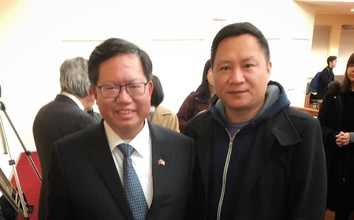 「看好野百合世代」 王丹PO文附照捧鄭酸韓