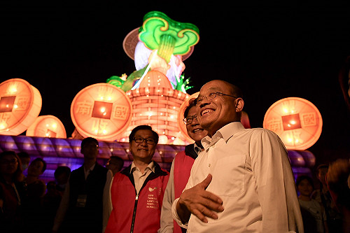 以台灣燈會疏運為例 蘇貞昌：讓人民知道有政府存在