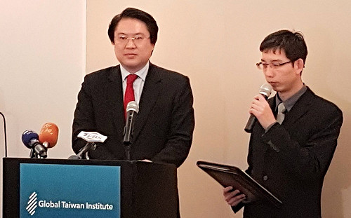 訪美會白宮國安會官員  林右昌籲美台強化經貿合作