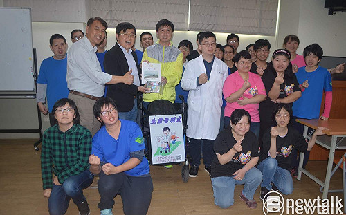 小腦萎縮症患者徒步環島「生前告別式」  勉勵身障者活出美好生命