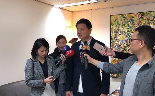 周錫瑋自稱中華民國捍衛者 發豪語打敗務實台獨賴清德