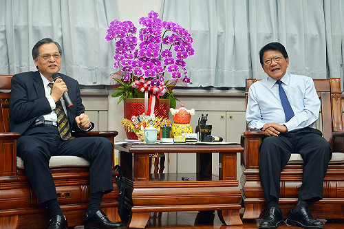 拜會屏縣長潘孟安　陳明通：合作守護國家主權及臺灣利益