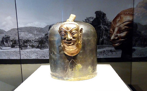 故宮南院展至寶　神秘越南林迦罩十分珍貴