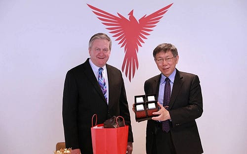 藍綠歸隊壓縮柯選票？柯P：都假議題  現階段那有統一或獨立