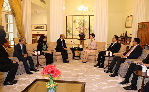 私訪中聯辦韓國瑜稱議員監督 網友轟：都同黨的有差嗎？