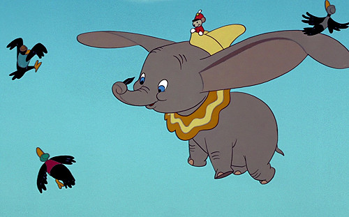 《小飛象》原型超慘！目睹媽遭槍殺　死後「肚裡全硬幣」