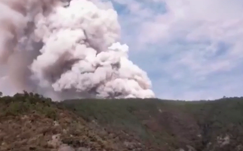 四川涼山森林大火  下午尋獲30位消防人員屍體