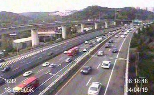 清明連假首日最塞 國道交通量估達124百萬車公里