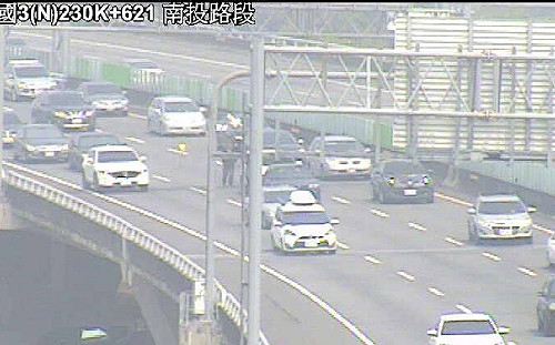 明天出遊旅客注意！高公局預測這些地方會有大車潮