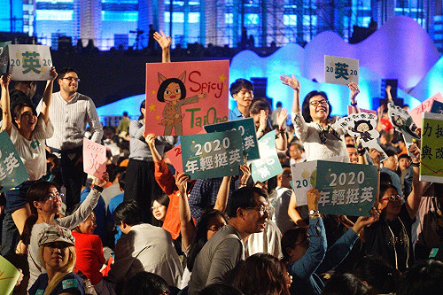 學生自發挺英活動 對賴清德挑戰初選三緘其口不評論