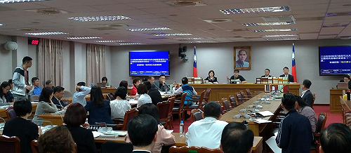 質疑被政治檔案條例追殺 藍委槓上段宜康要求退回程序