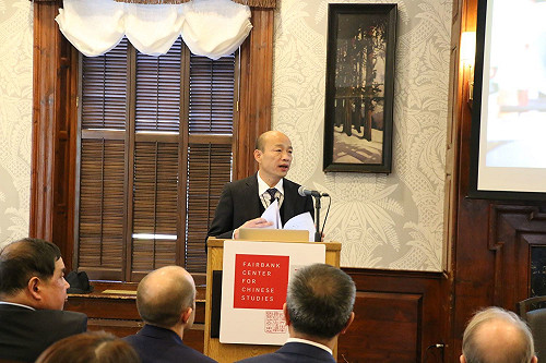 被王金平幕僚嗆「按摩浴缸」 韓國瑜：請問尊姓大名？