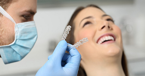 矯正牙齒害怕痠軟疼痛 隱形牙套突破傳統限制