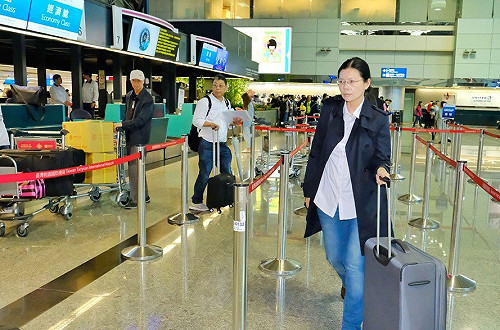 遭禁3個月後 李凈瑜搭機赴中探視李明哲