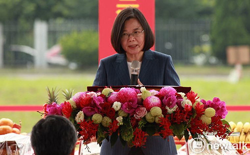 世界裡只剩郭台銘？蔡英文酸：也不過就回他幾句話