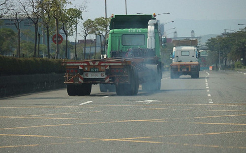治空汙！大貨車調修將有補助　最高可達10萬元
