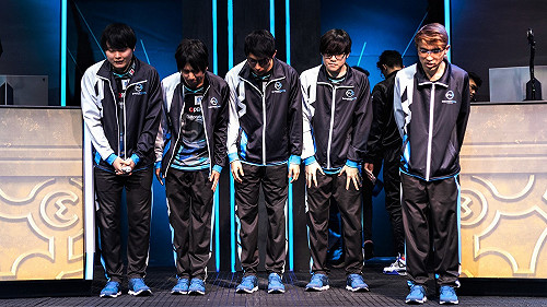 英雄聯盟季中賽》雖敗猶榮！DFM選手致謝粉絲