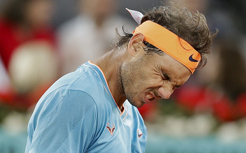 網球／西班牙蠻牛不敵20歲希臘新星　無緣和喬帥爭冠(影)