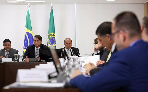 (影)1350名囚犯越獄  巴西屋漏偏逢連夜雨