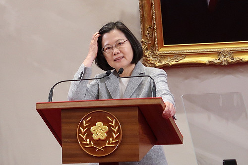 蔡英文提3年政績：做的比想像還多 唱衰台灣不會得逞 