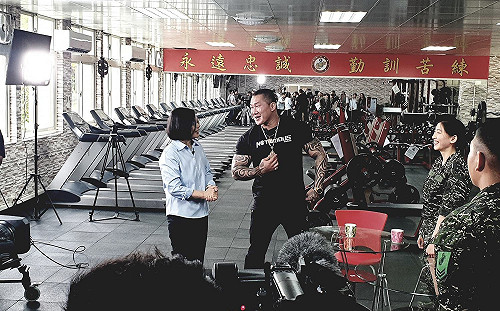 館長受邀錄製莒光園地 李天鐸：蔡英文真的是瘋了嗎？