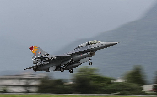 F-16戰機失聯因機械、地勤勤務過重？空軍嚴正駁斥