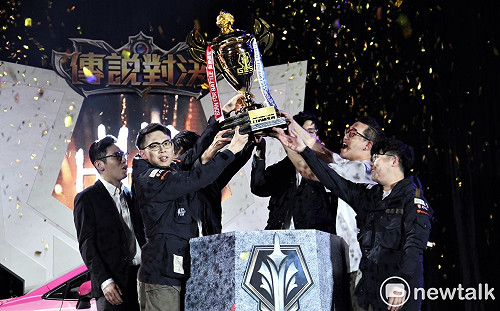 出國啦！MAD直落四橫掃TXO奪《傳說對決》春季總冠軍