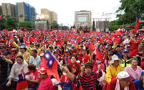 不妥、不宜、不該 超挺韓的名嘴黃暐瀚直嗆8日花蓮造勢「不聰明」