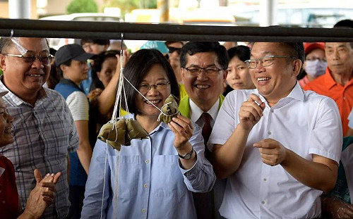 年改、潛艦國造都做到了！蔡其昌大讚：只有蔡英文才敢做