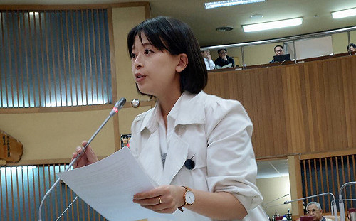 江怡臻爭取弱勢小爸媽免費托幼 侯友宜允諾實施