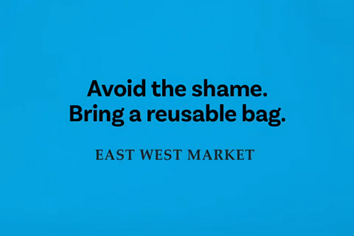 你是不是剛去成人片店？ 超市推「超羞恥購物袋」倡環保