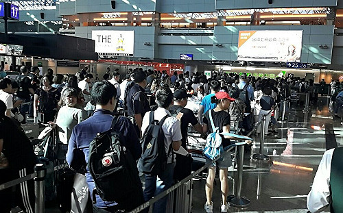 長榮罷工》長榮航空總經理道歉 預計影響8628人