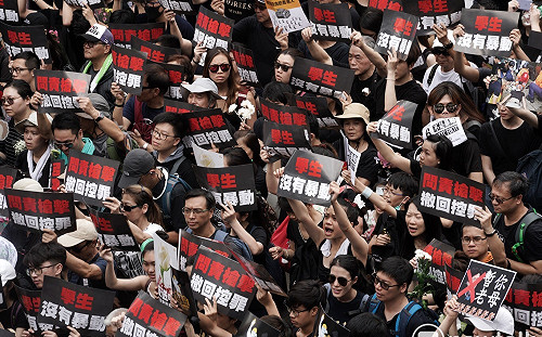 反送中發酵！逾半港人不信任北京 想移民增3倍