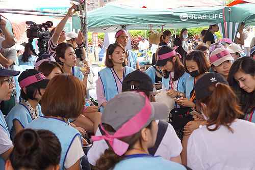 罷工空服員上節目表現為何超差？工會監事淚揭內幕