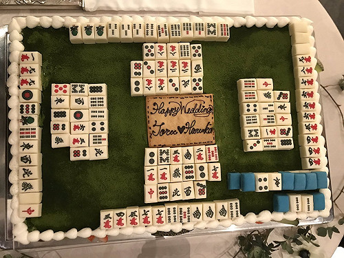 婚禮特製超逼真「麻將蛋糕」　客人笑翻：史上最難切