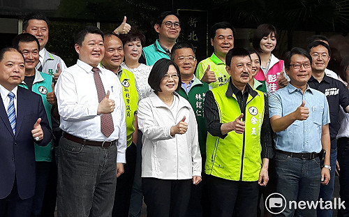 初選後與新北民進黨團便當會 蔡英文：傾聽基層聲音