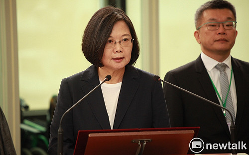 蔡總統過境紐約  強調「盼港府回應人民訴求」