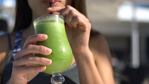 愛喝「純果汁」好健康？研究驚曝：每天一杯罹癌率大增